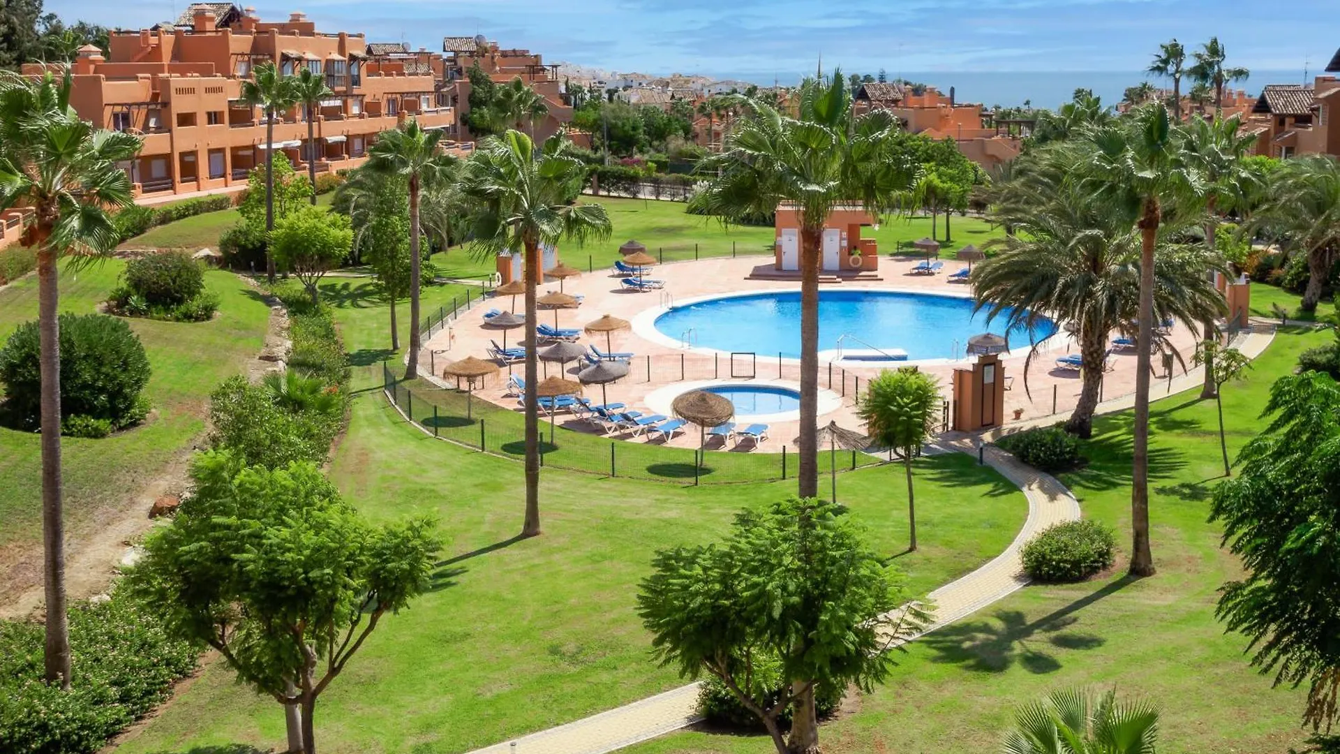 Casares Del Sol 2100 Apartment Spain